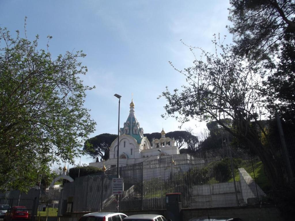 Guest House Domus Gratia Russo Ρώμη Εξωτερικό φωτογραφία