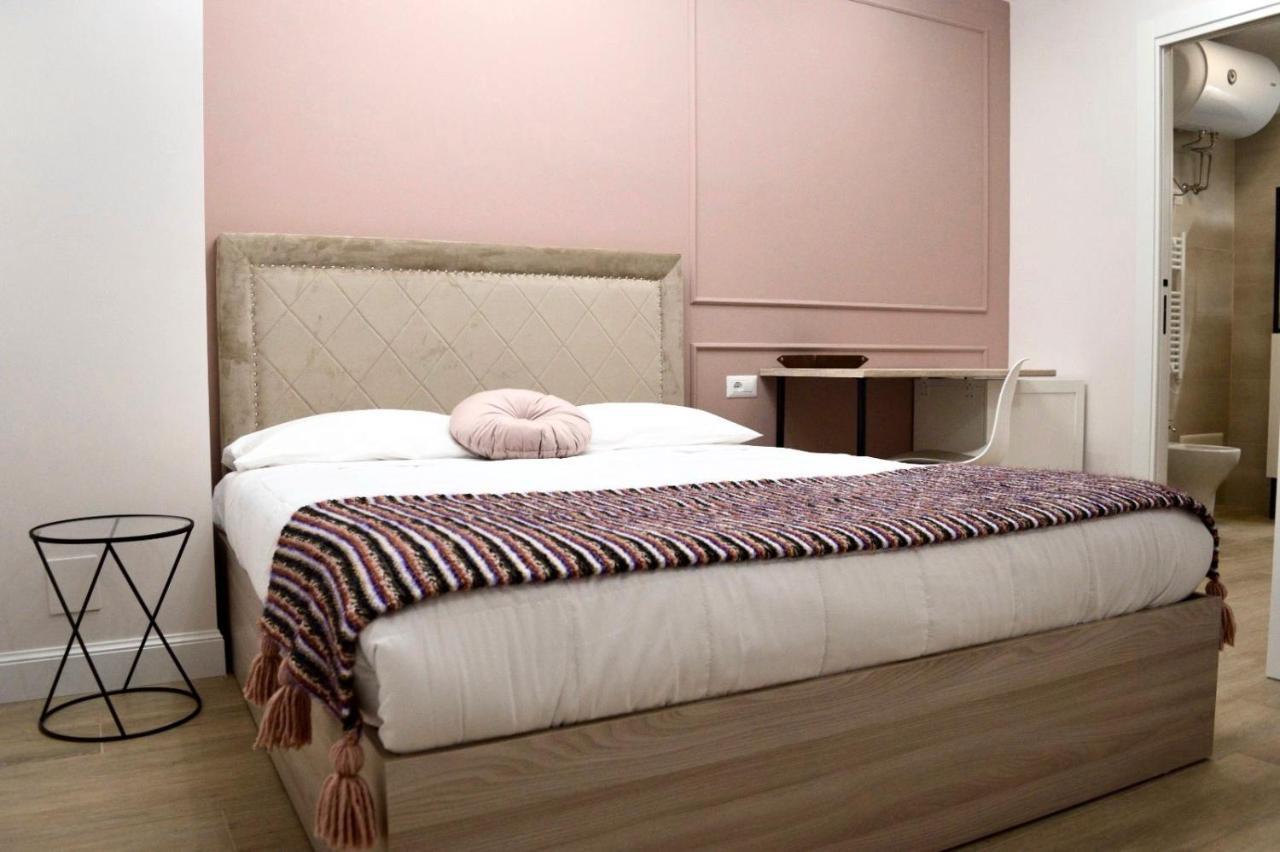 Guest House Domus Gratia Russo Ρώμη Εξωτερικό φωτογραφία